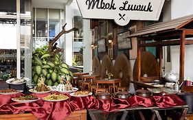 Jambuluwuk Malioboro Hotel Yogyakarta
